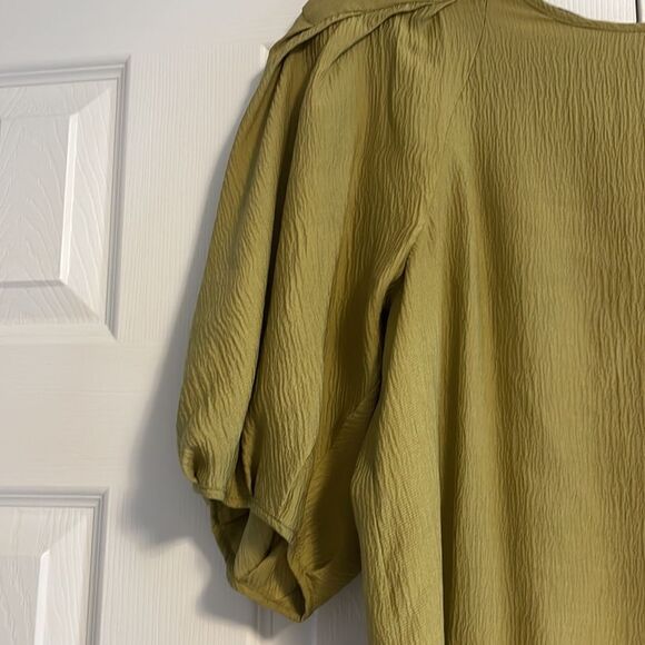 Calypso St Barth Women’s Olive Green Puffy Sleeve Blouse - Picture 3 of 6